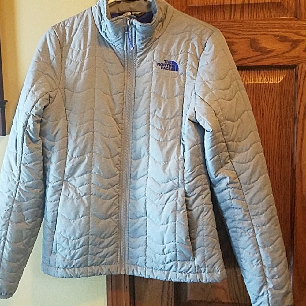 Cute North Face Coat - image 4